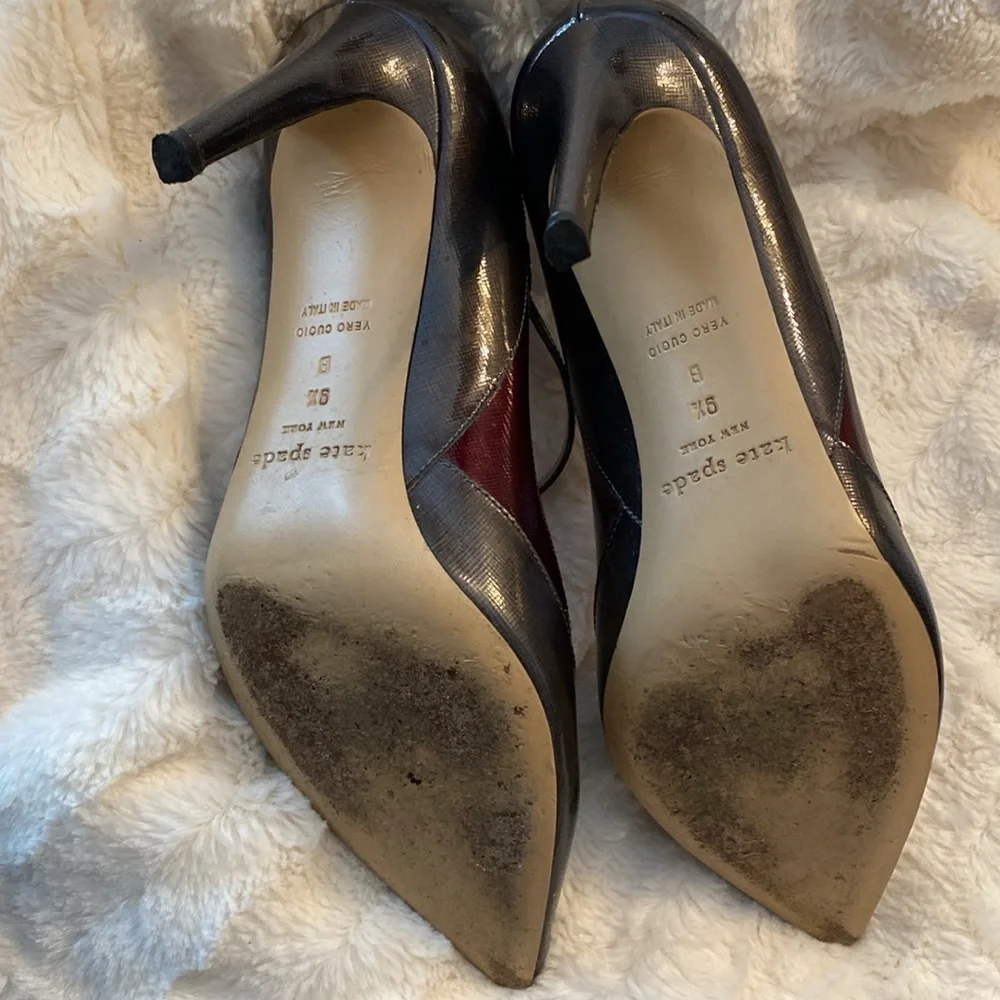 Kate Spade New York Women's Black and Burgundy Courts
